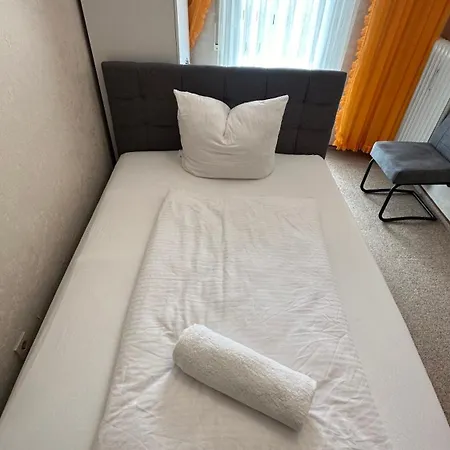 Tabita 1 With 3 If Needed 4 Or 5 * Untermeitingen